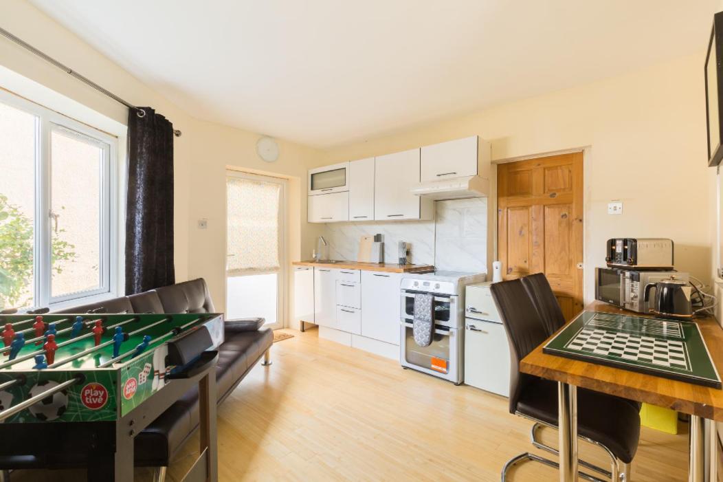 Umbrella Properties Private Apartment 버밍엄 외부 사진