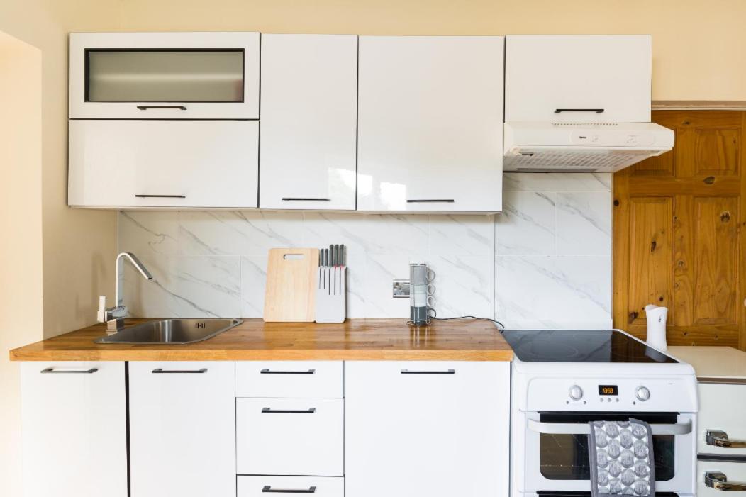 Umbrella Properties Private Apartment 버밍엄 외부 사진