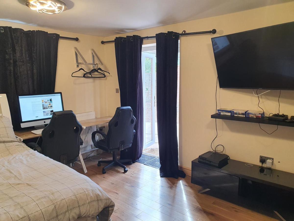 Umbrella Properties Private Apartment 버밍엄 외부 사진